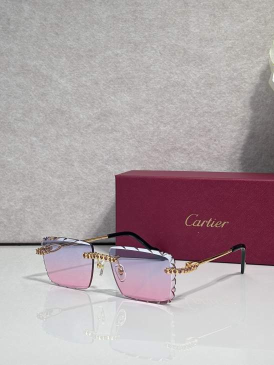 Picture of Cartier Sunglasses _SKUfw80238822fw